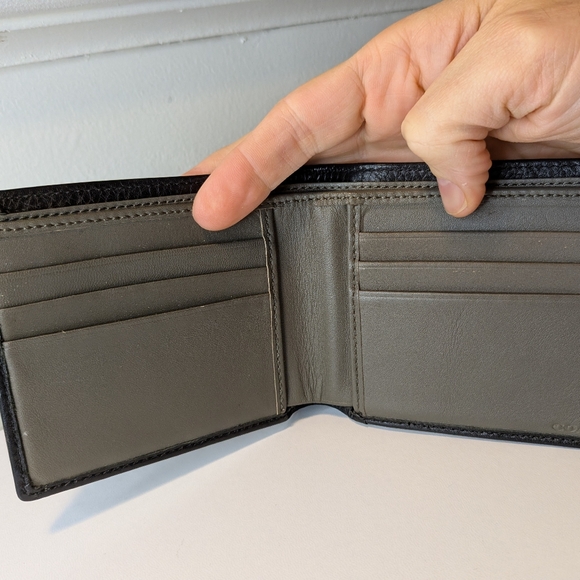 Coach Dark Brown Pebbled Leather Wallet With Binding Details - Picture 3 of 4